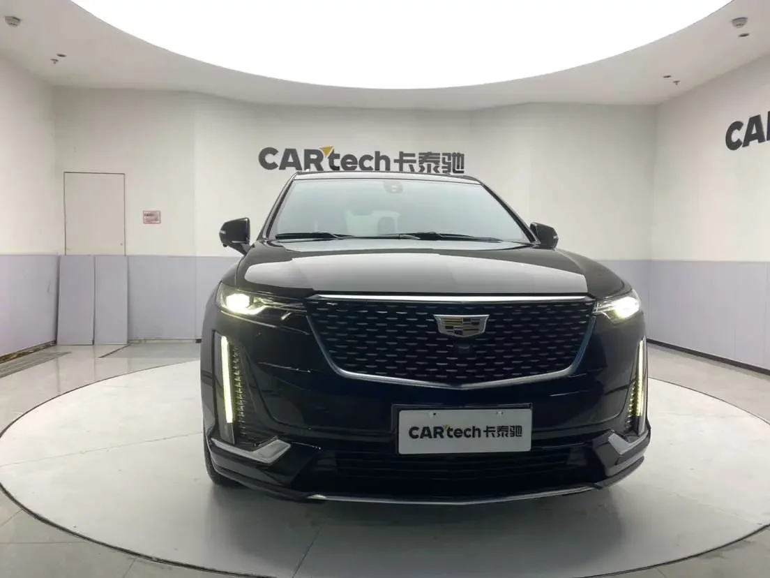 Cadillac XT6