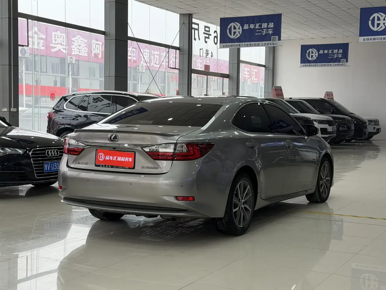 Lexus ES
