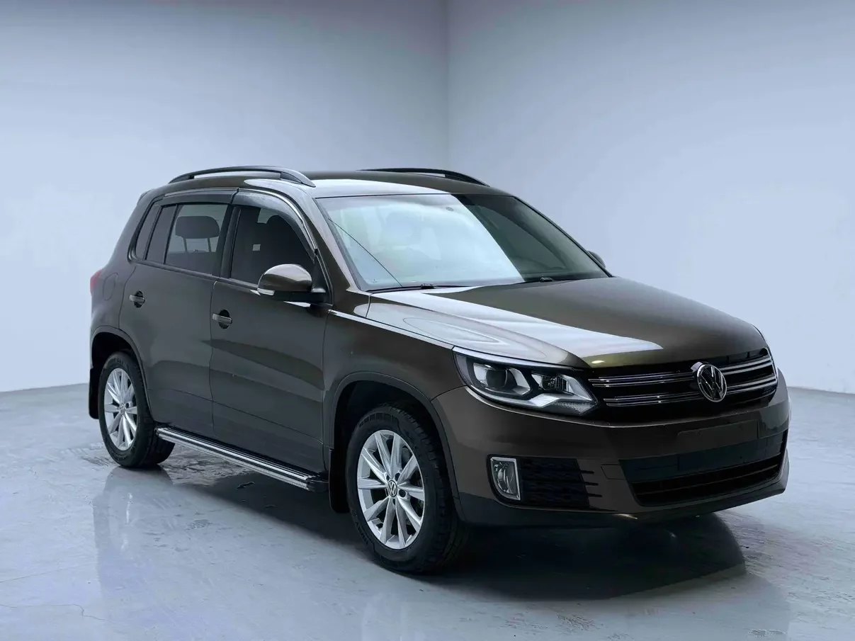 Volkswagen Tiguan (Tharu)