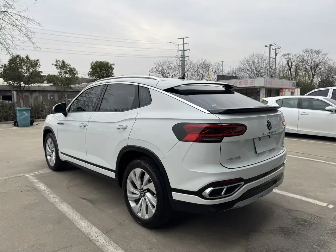 Volkswagen Tayron X