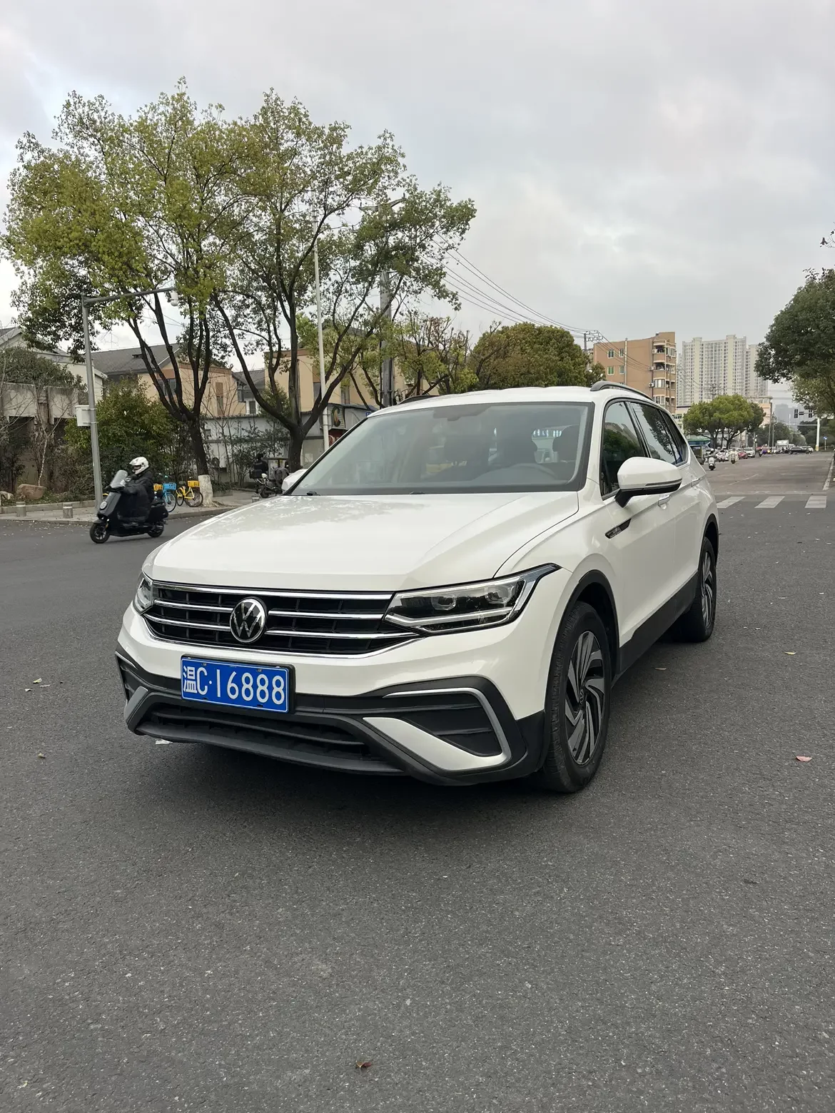 Volkswagen Tiguan L