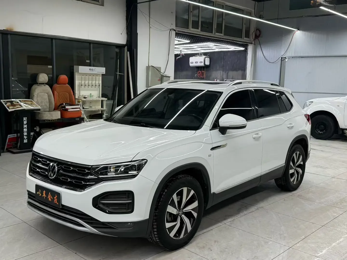 VOLKSWAGEN TAYRON