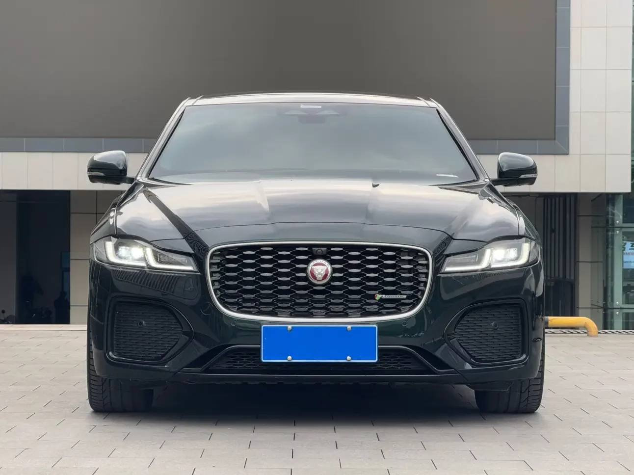 Jaguar XFL