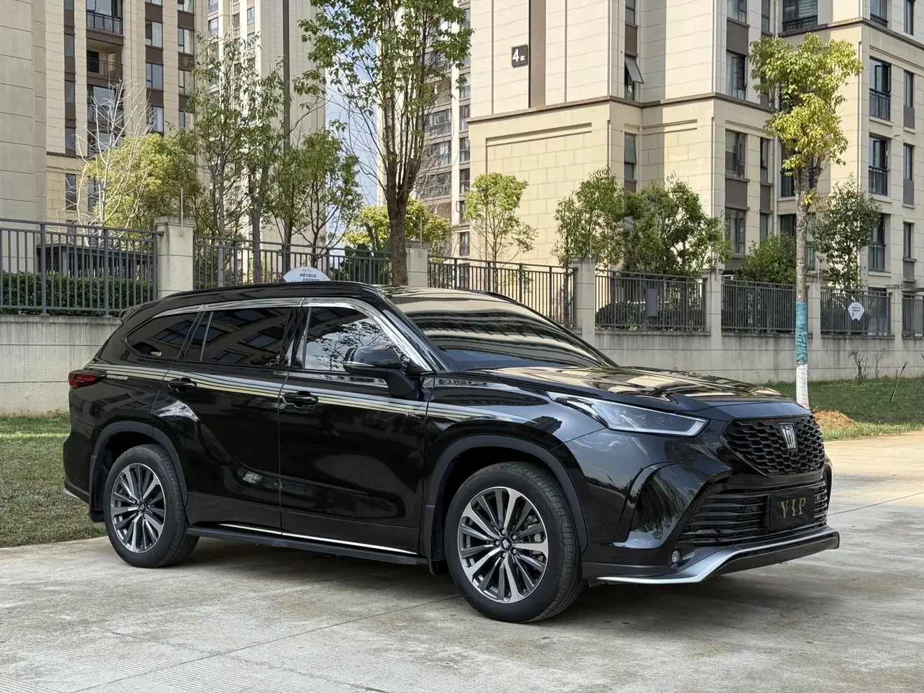 Toyota Crown Kluger