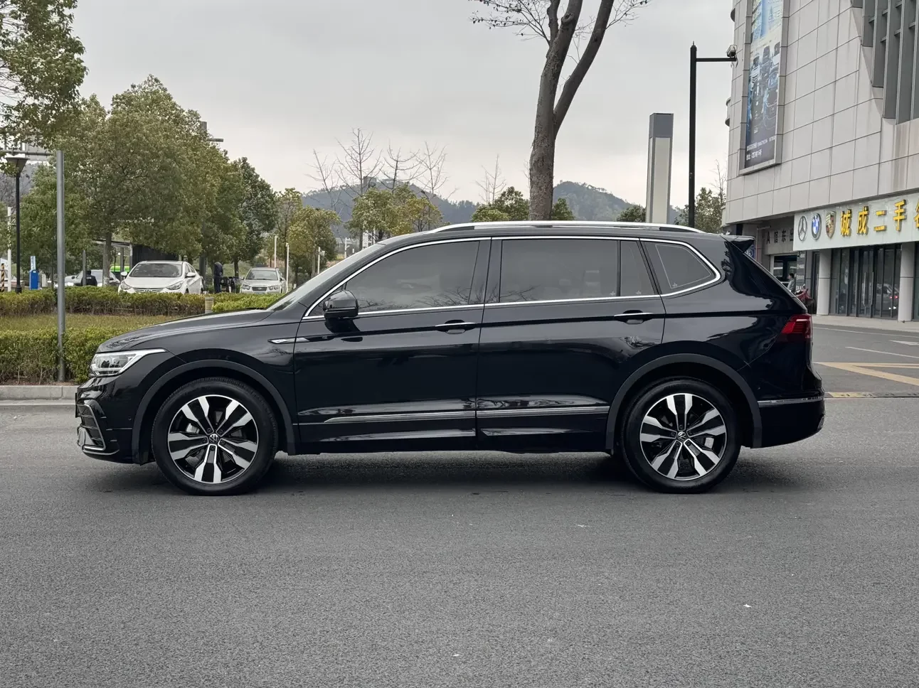 Volkswagen Tiguan L