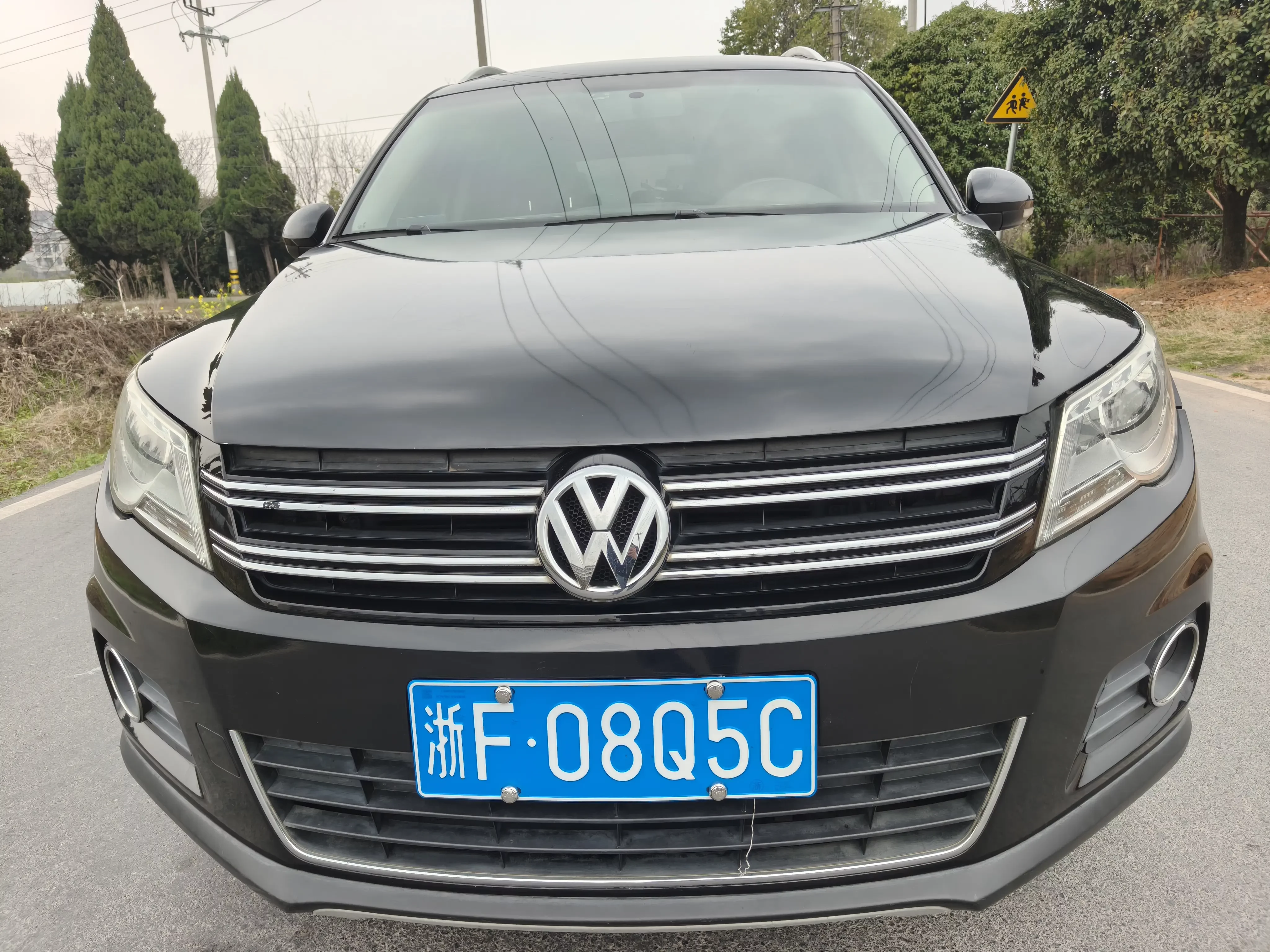 Volkswagen Tiguan (Tharu)