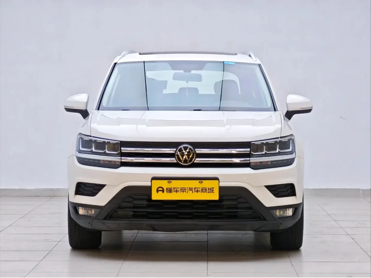 Volkswagen Tharu