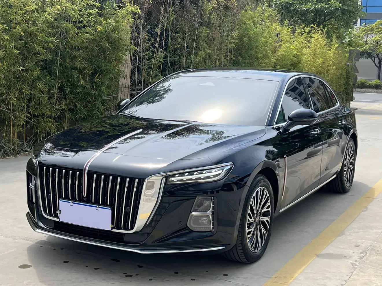 Hongqi H5