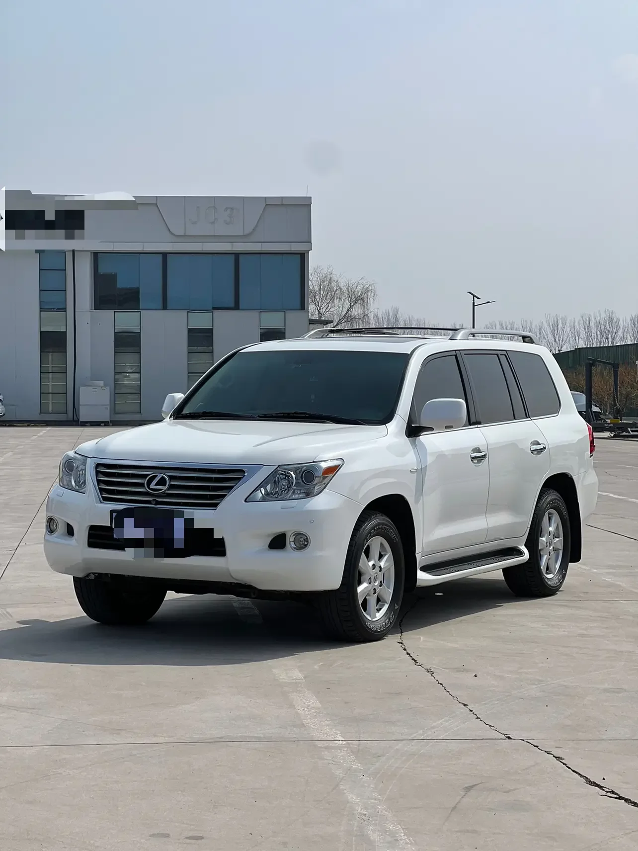 Lexus LX