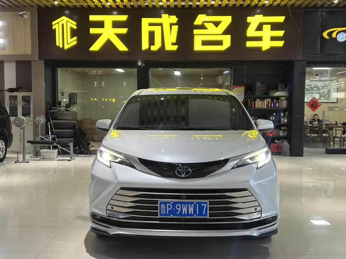 Toyota Sienna