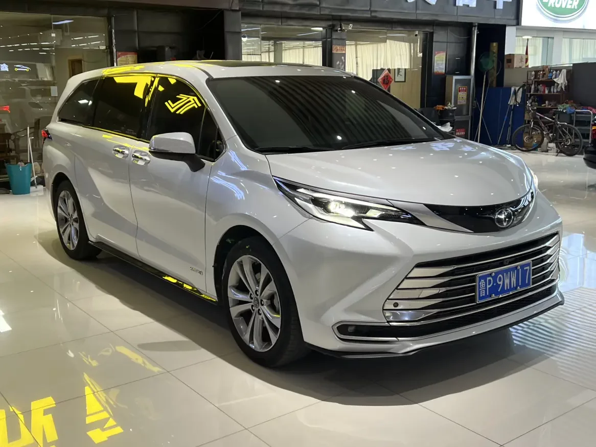 Toyota Sienna