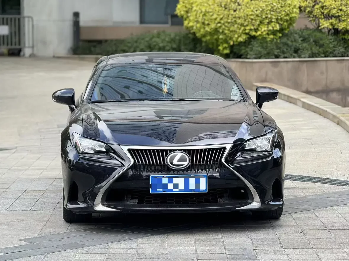 Lexus RC