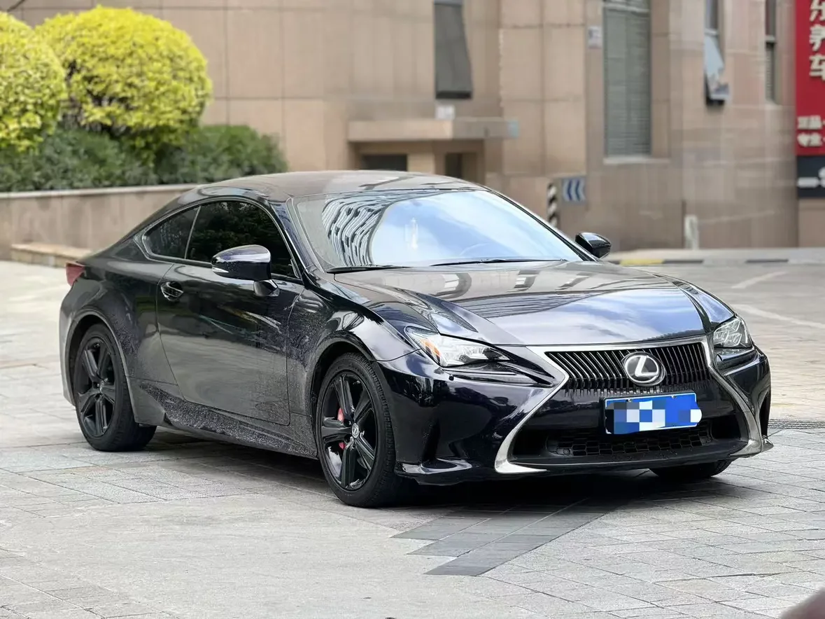 Lexus RC