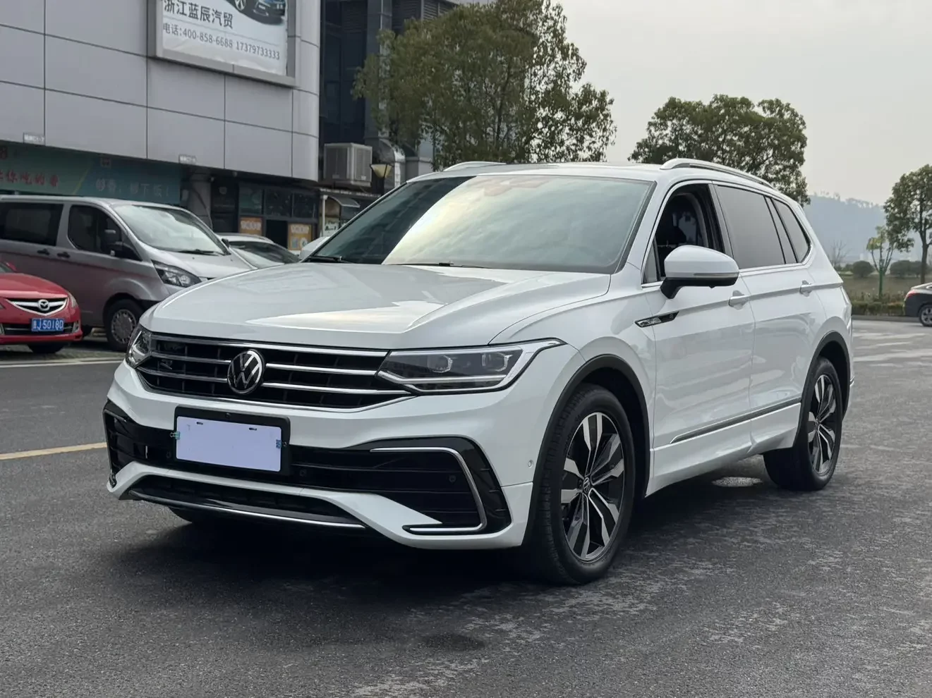 Volkswagen Tiguan L