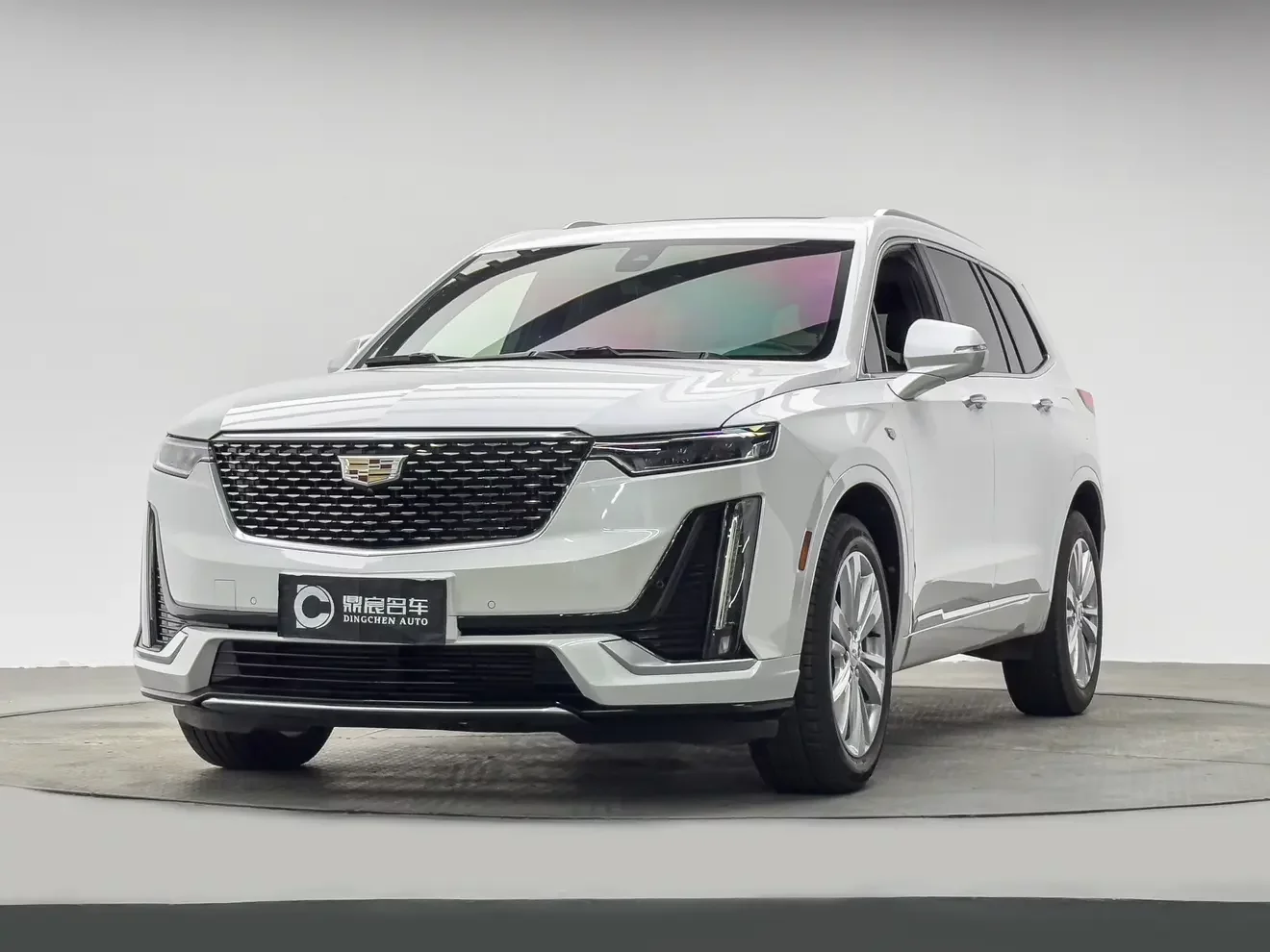 Cadillac XT6