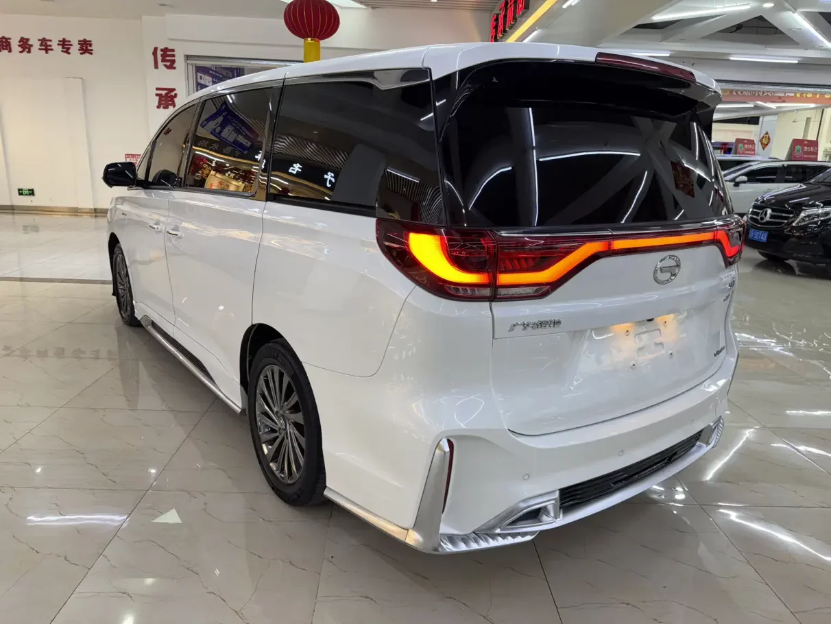 GAC Trumpchi M8