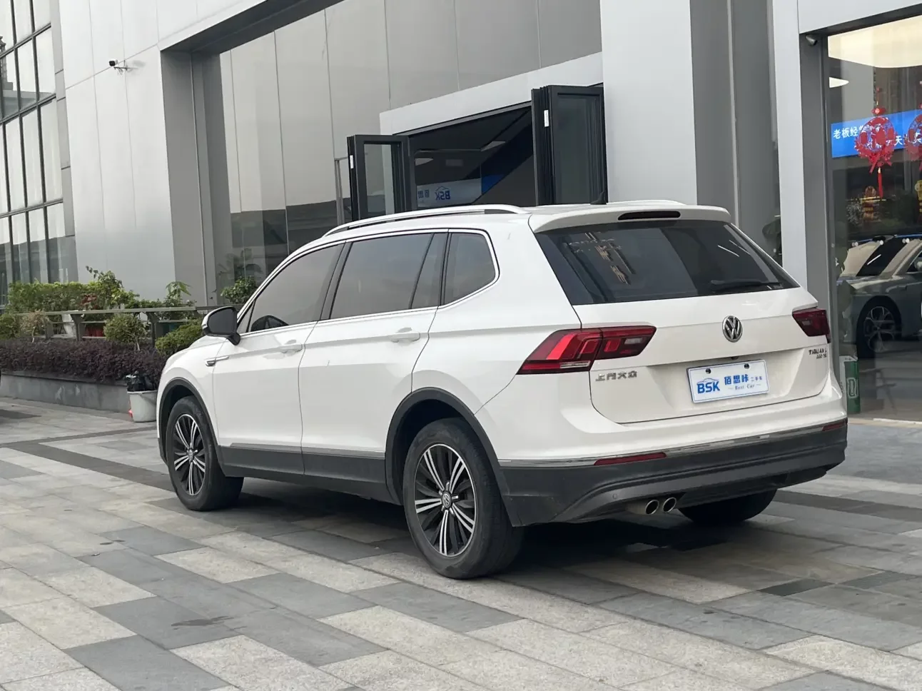 Volkswagen Tiguan L
