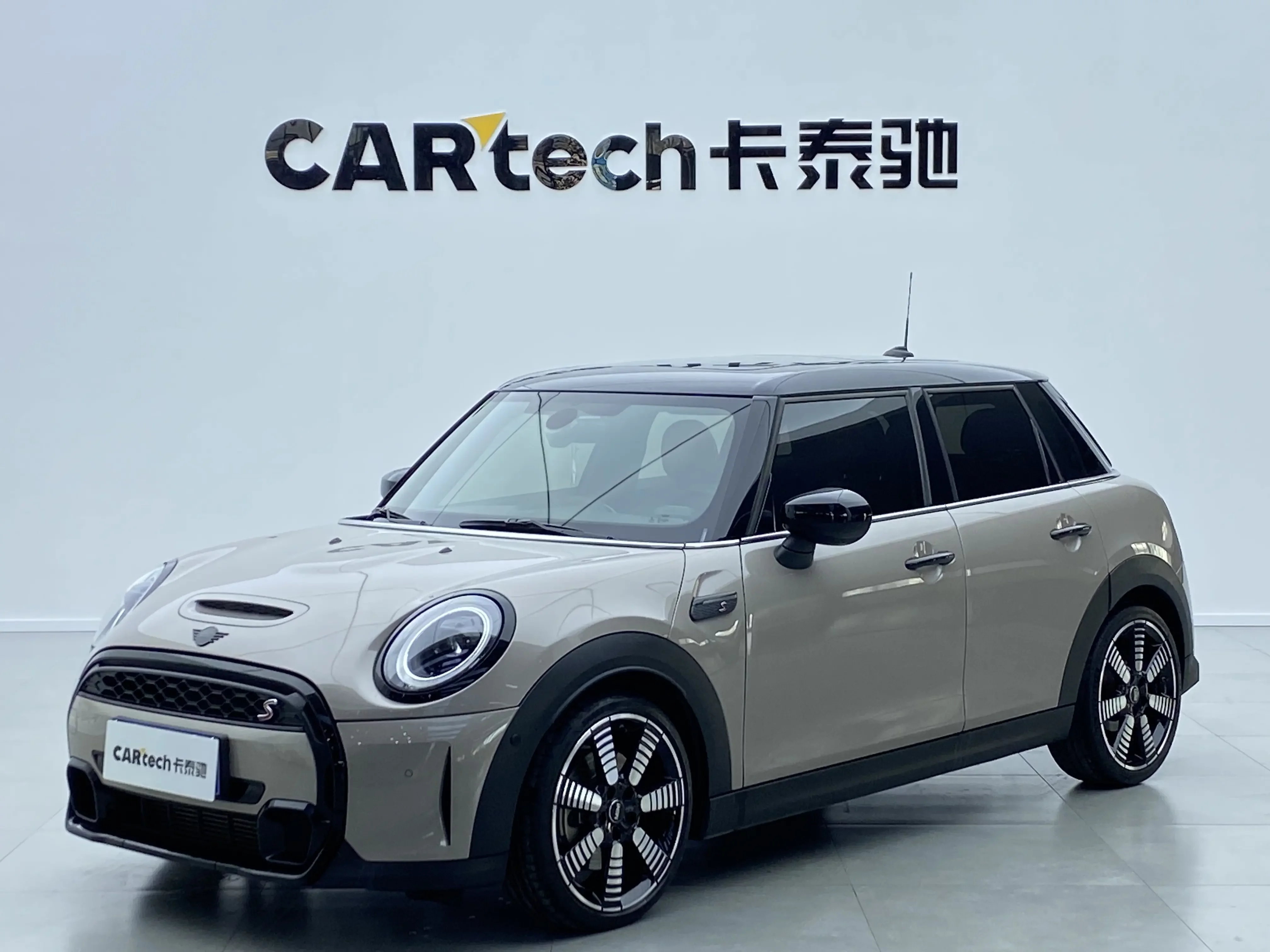 MINI 