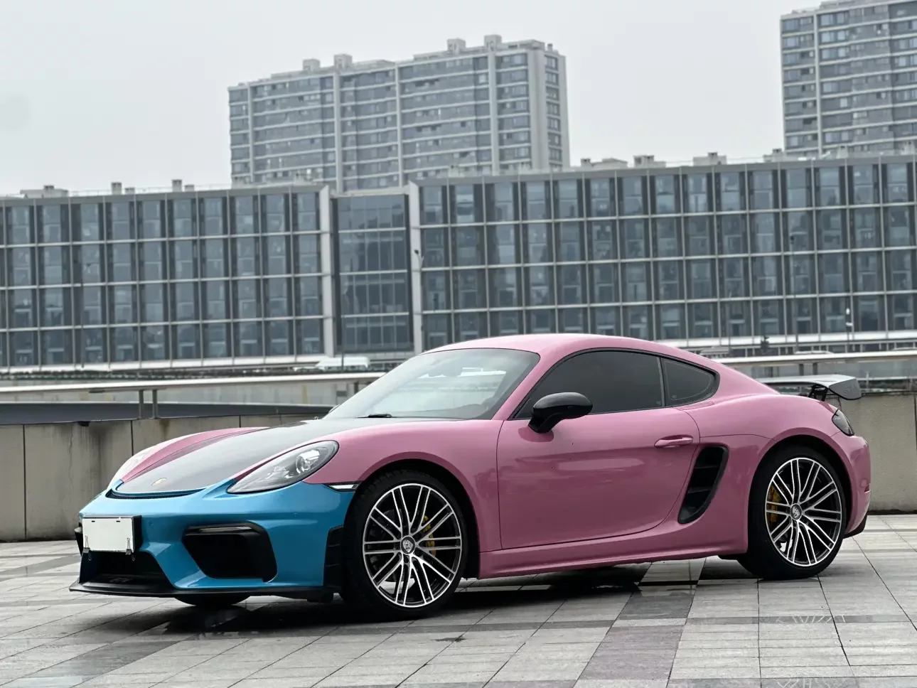 Porsche 718