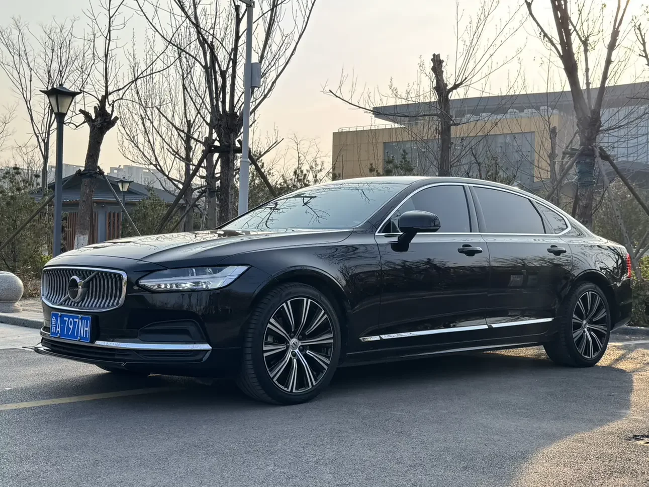 Volvo S90