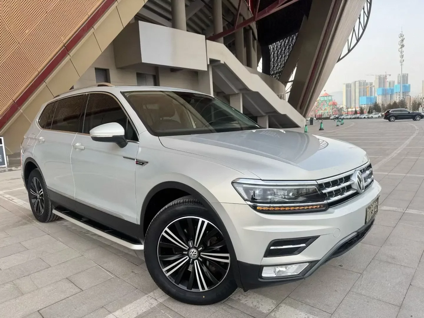Volkswagen Tiguan L