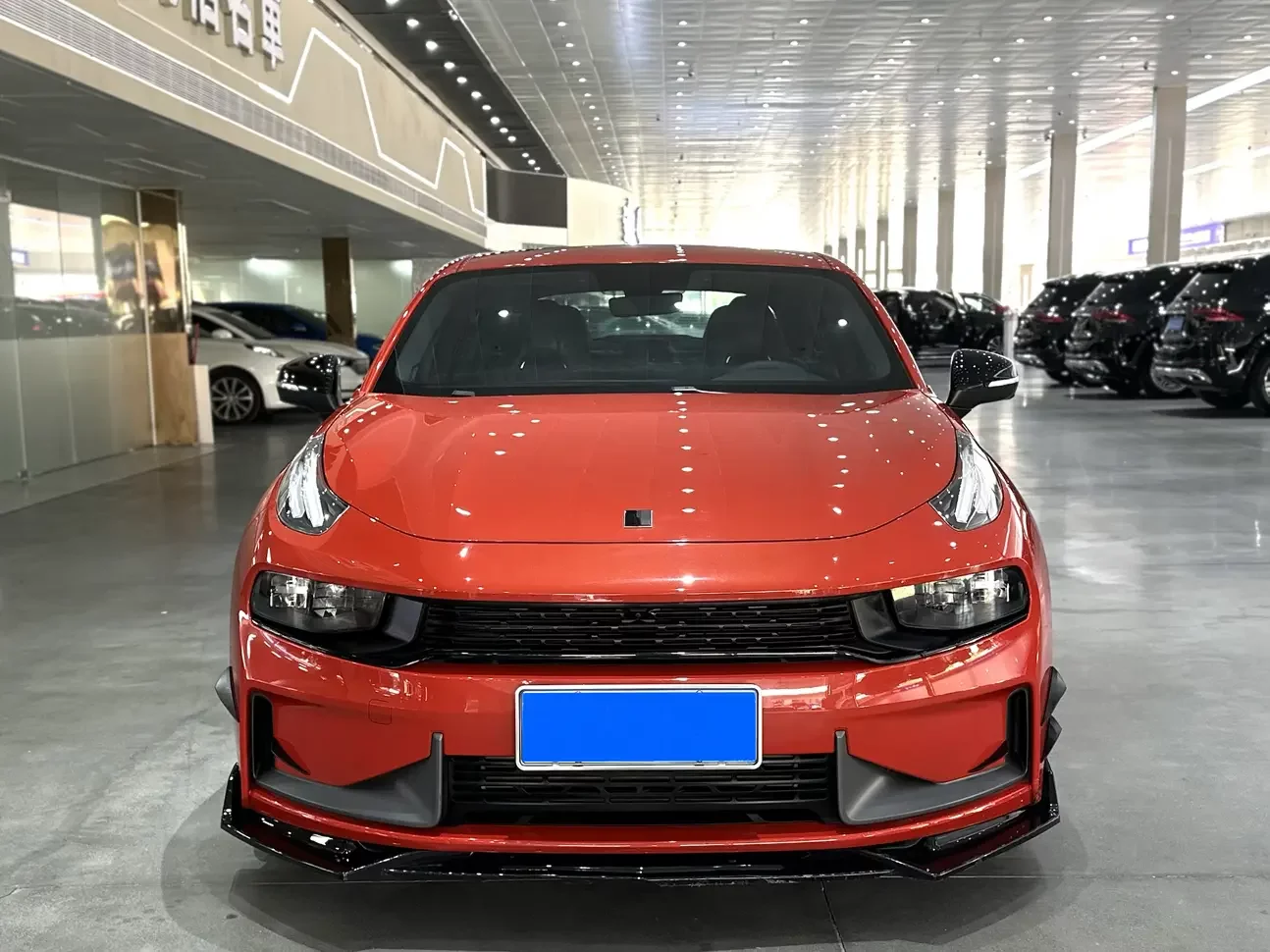 Lynk & Co 03