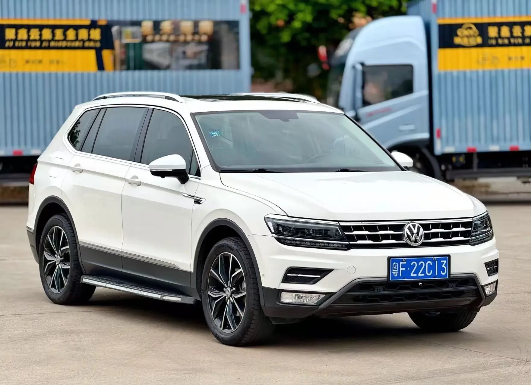 Volkswagen Tiguan L