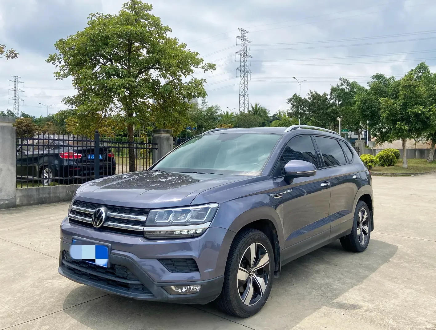 Volkswagen Tharu