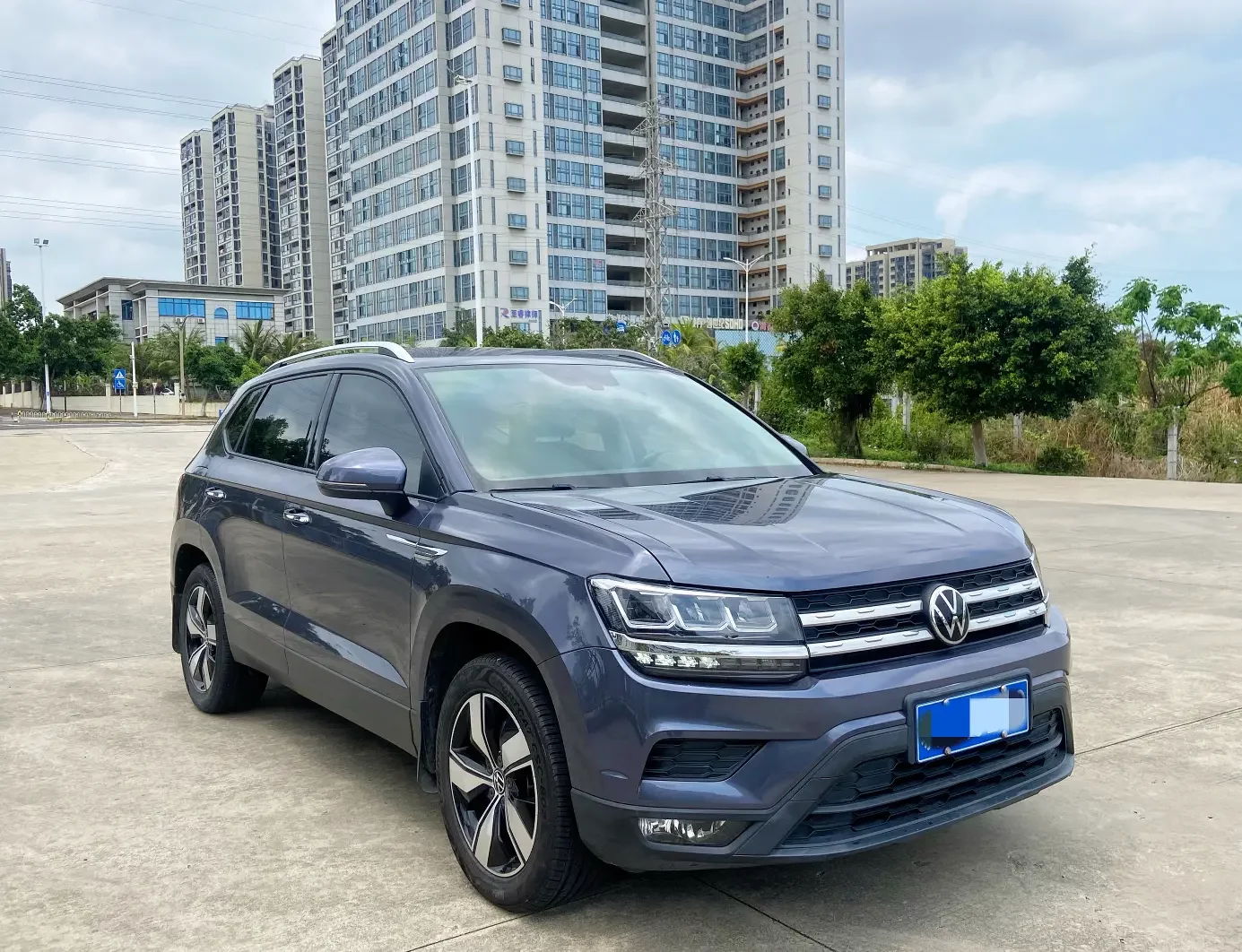 Volkswagen Tharu