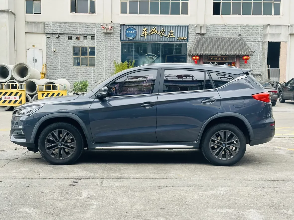 BYD Song DM