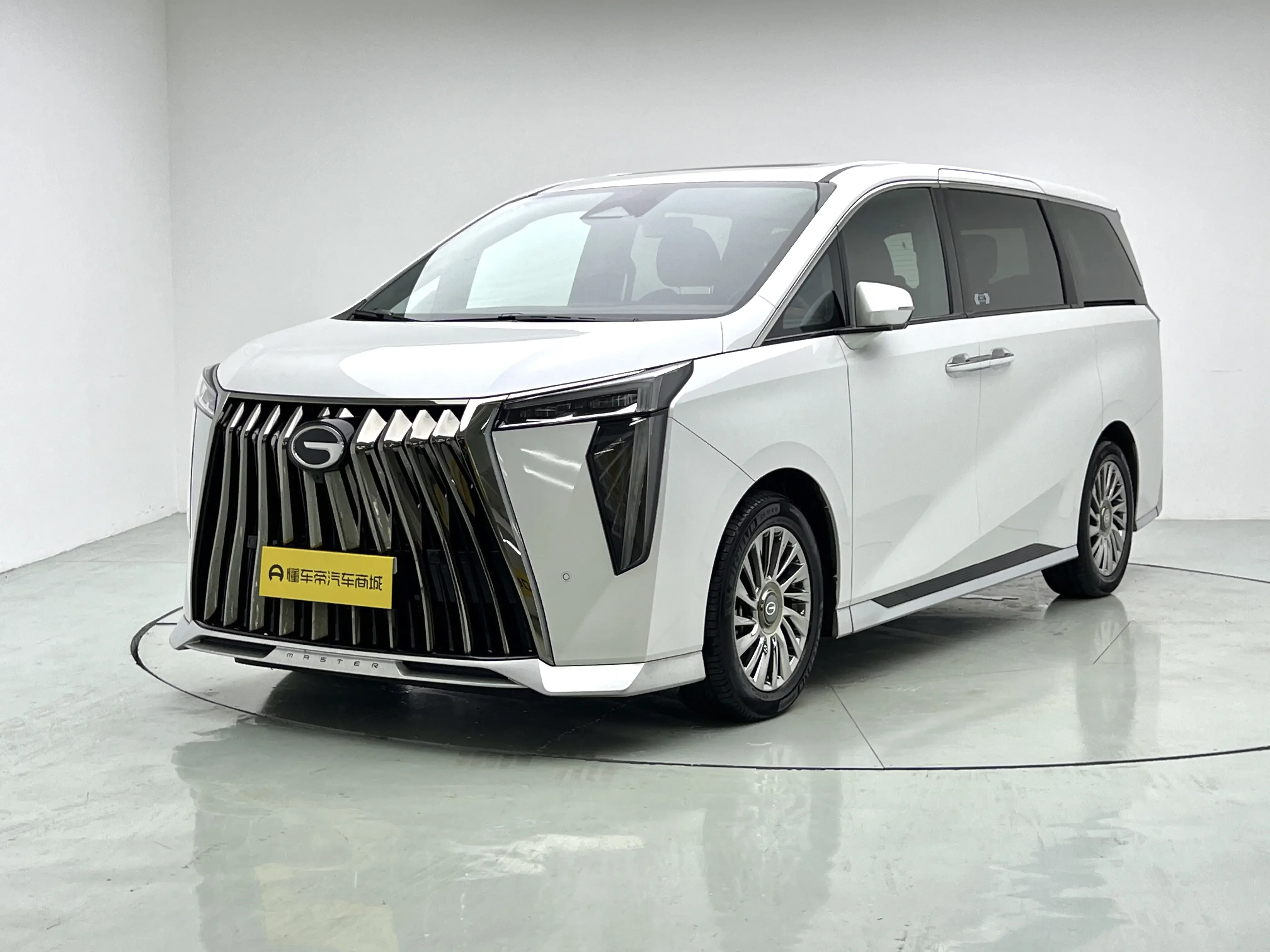 GAC Trumpchi M8