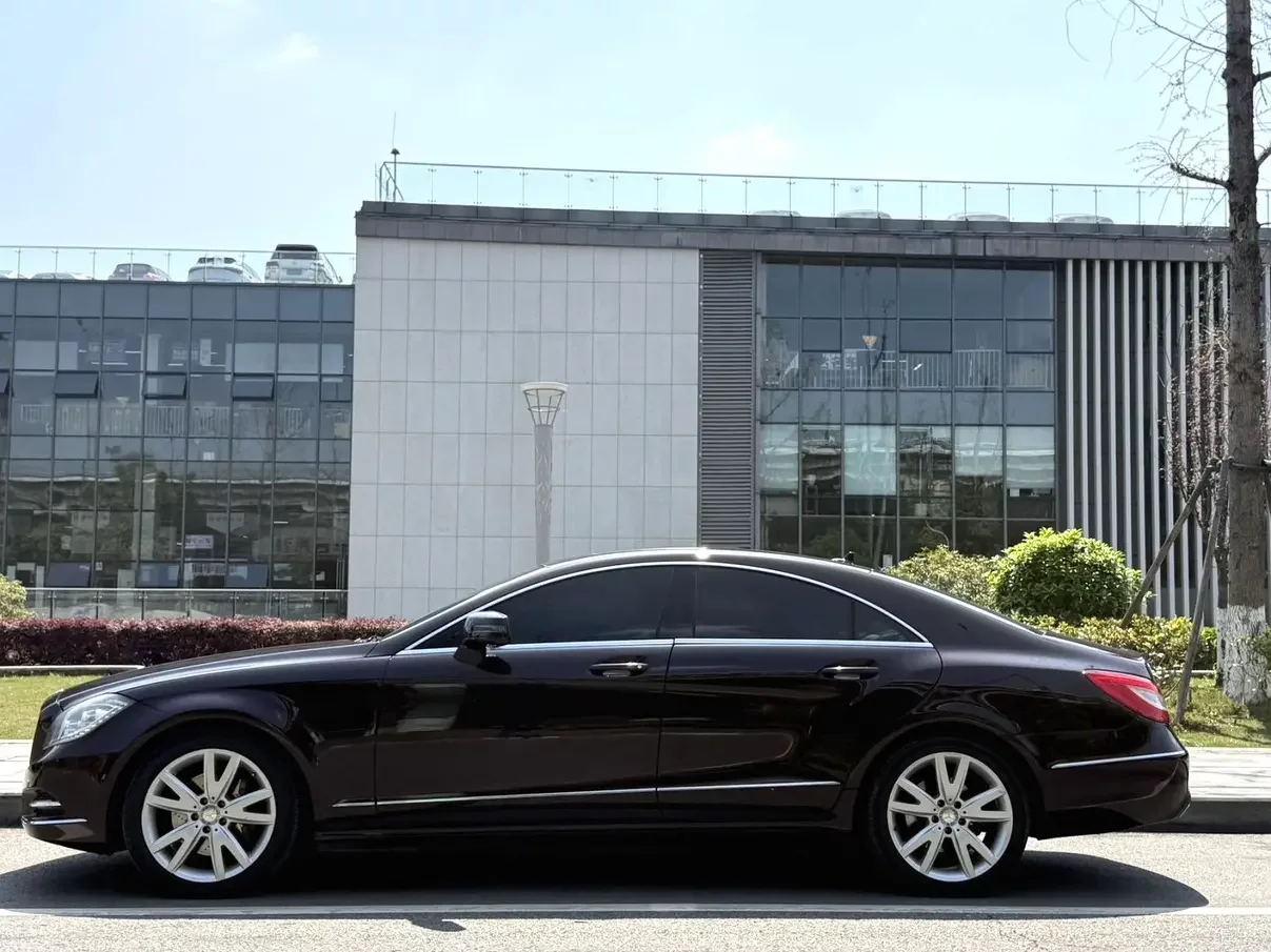 Mercedes-Benz CLS