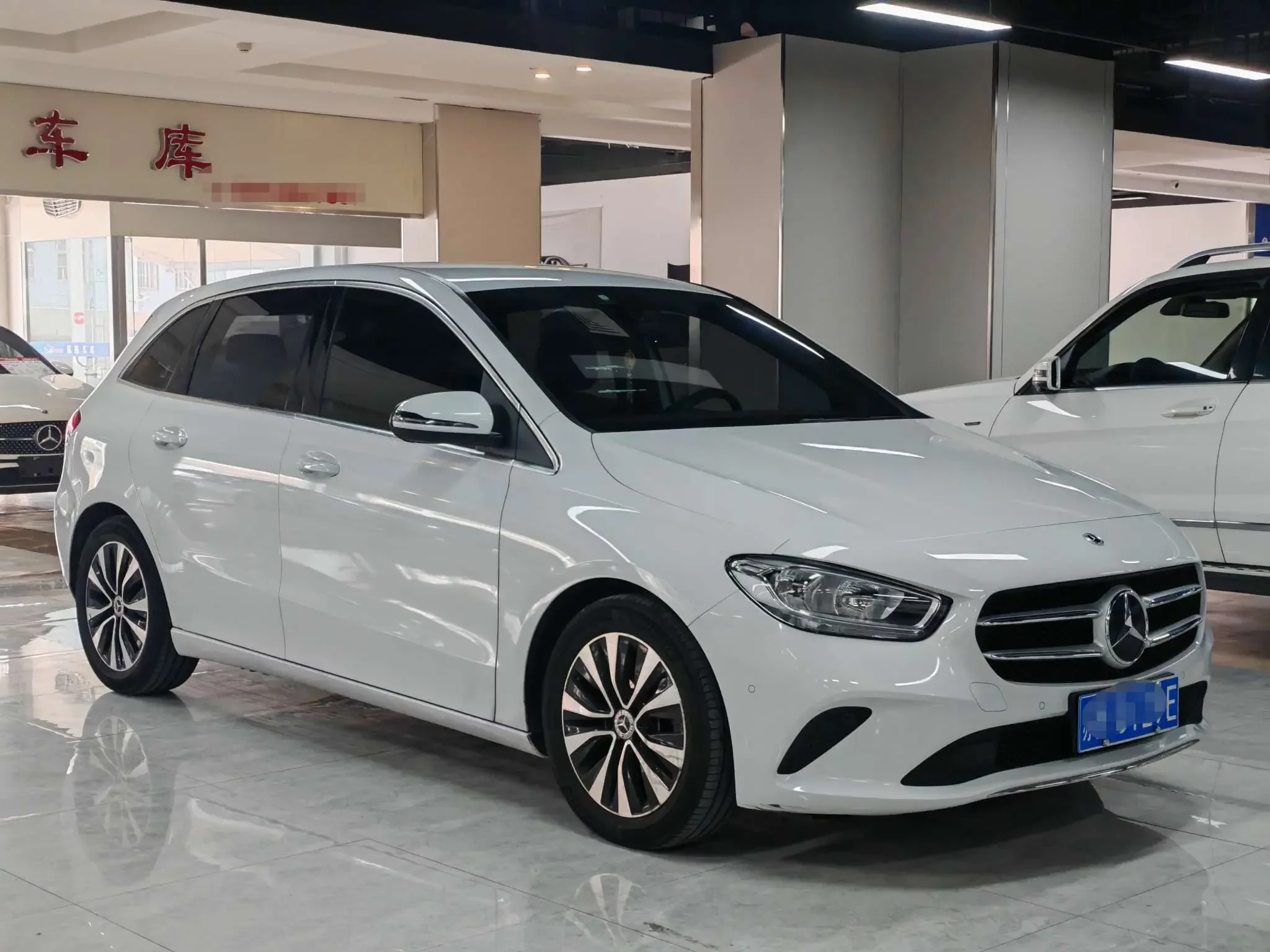 Mercedes-Benz B Class