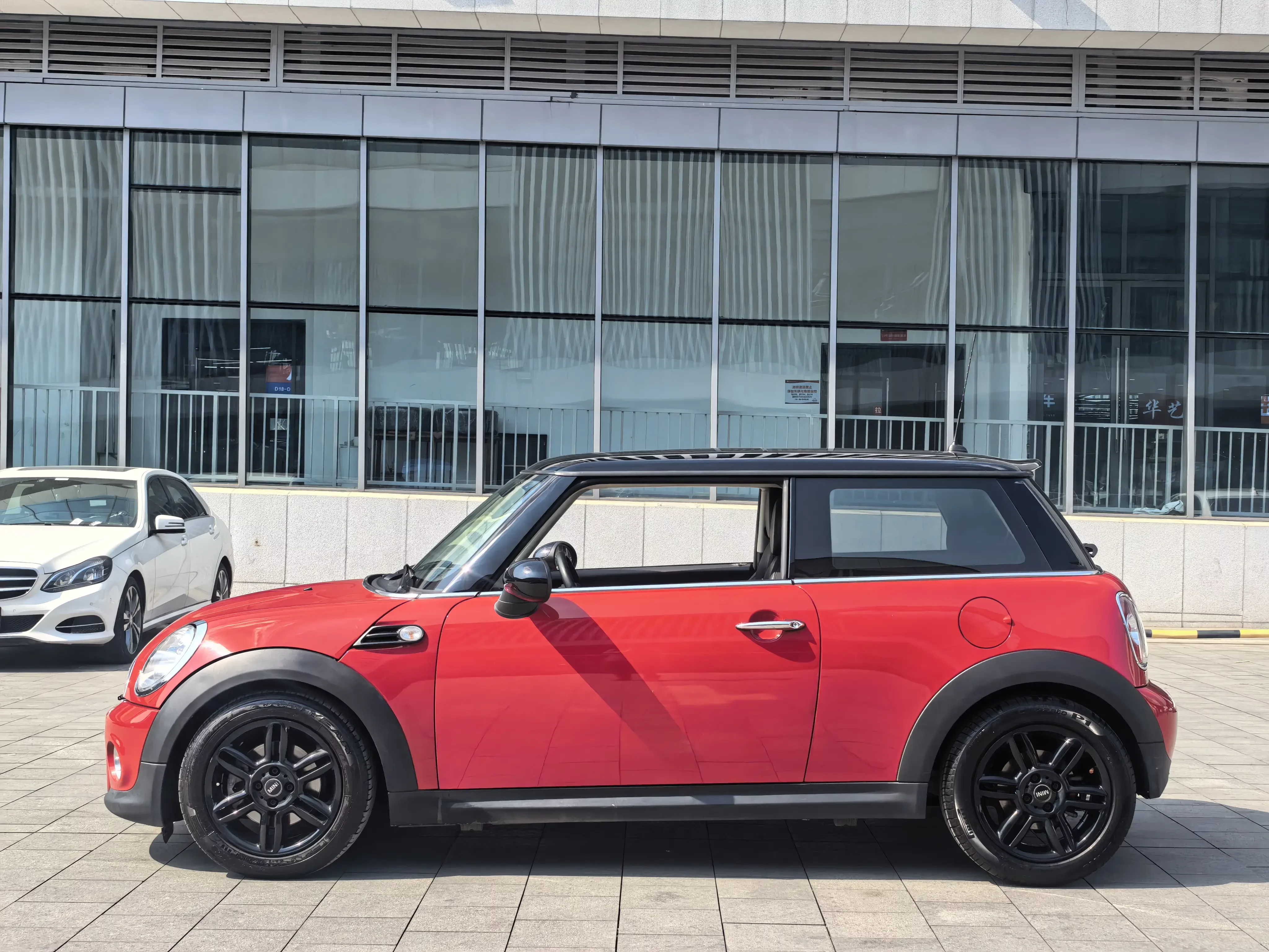 MINI 