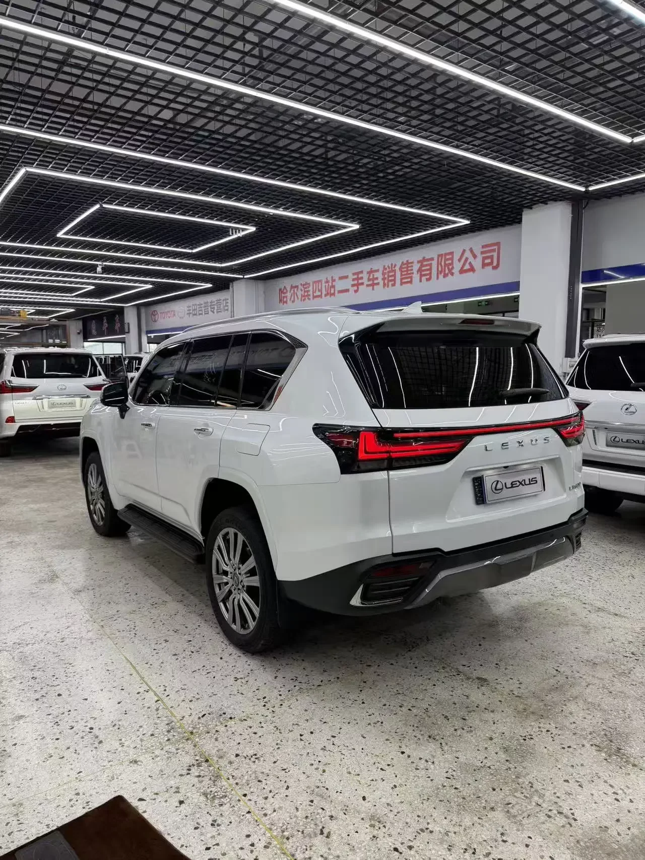 Lexus LX