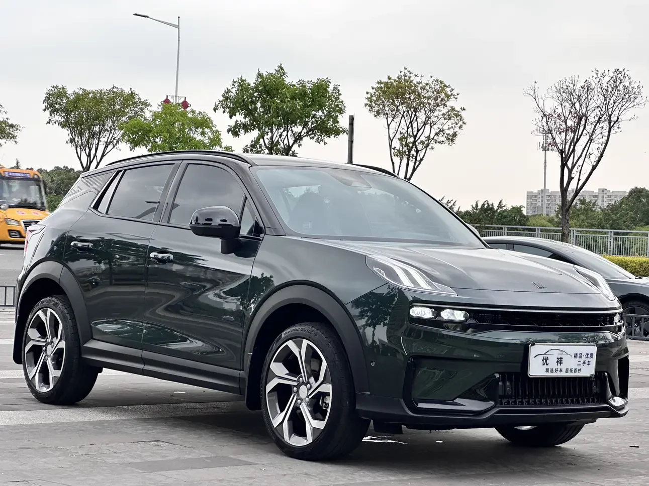 Lynk & Co 06