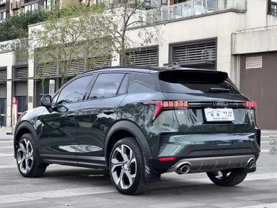 Lynk & Co 06