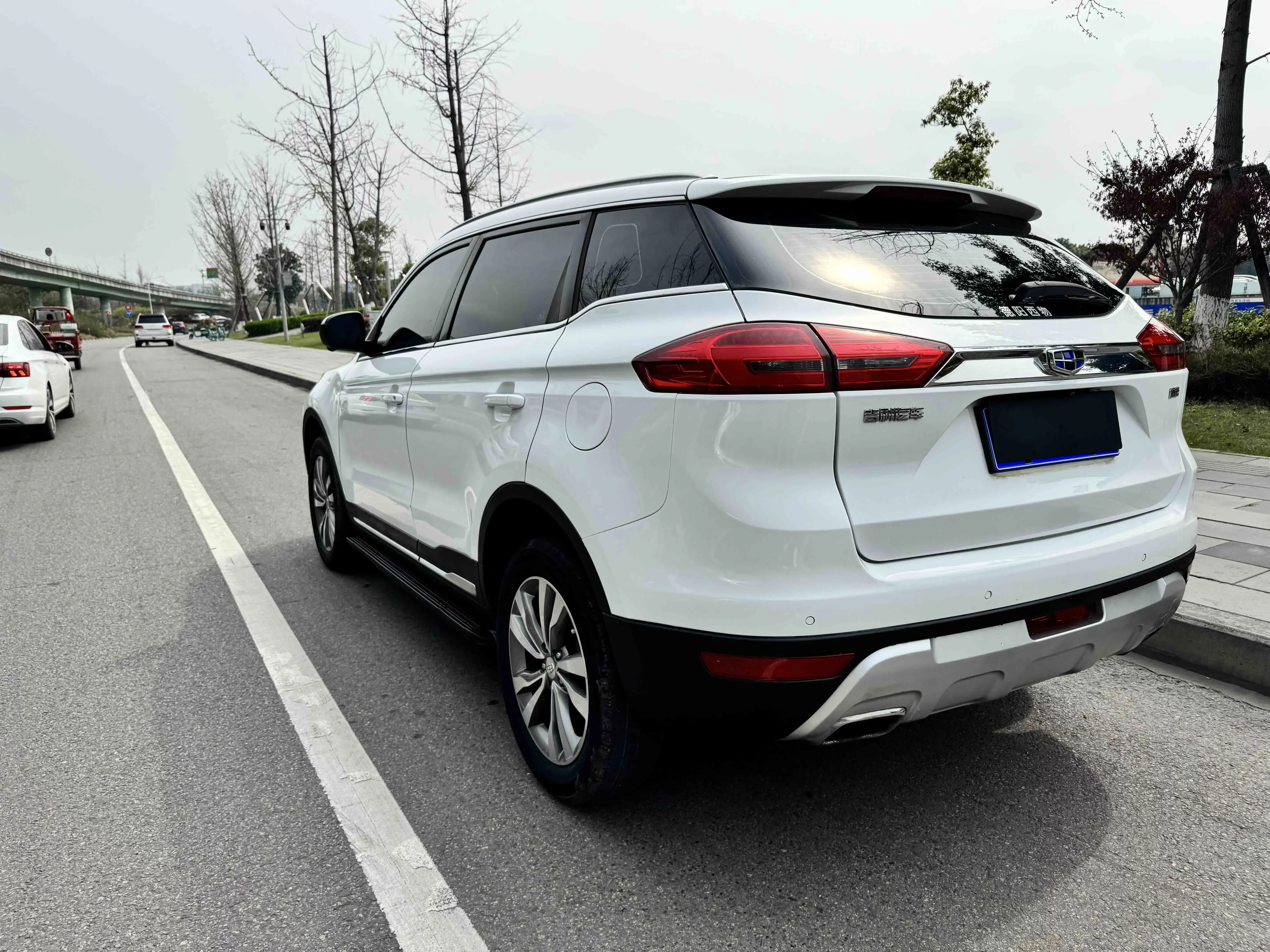 Geely Atlas