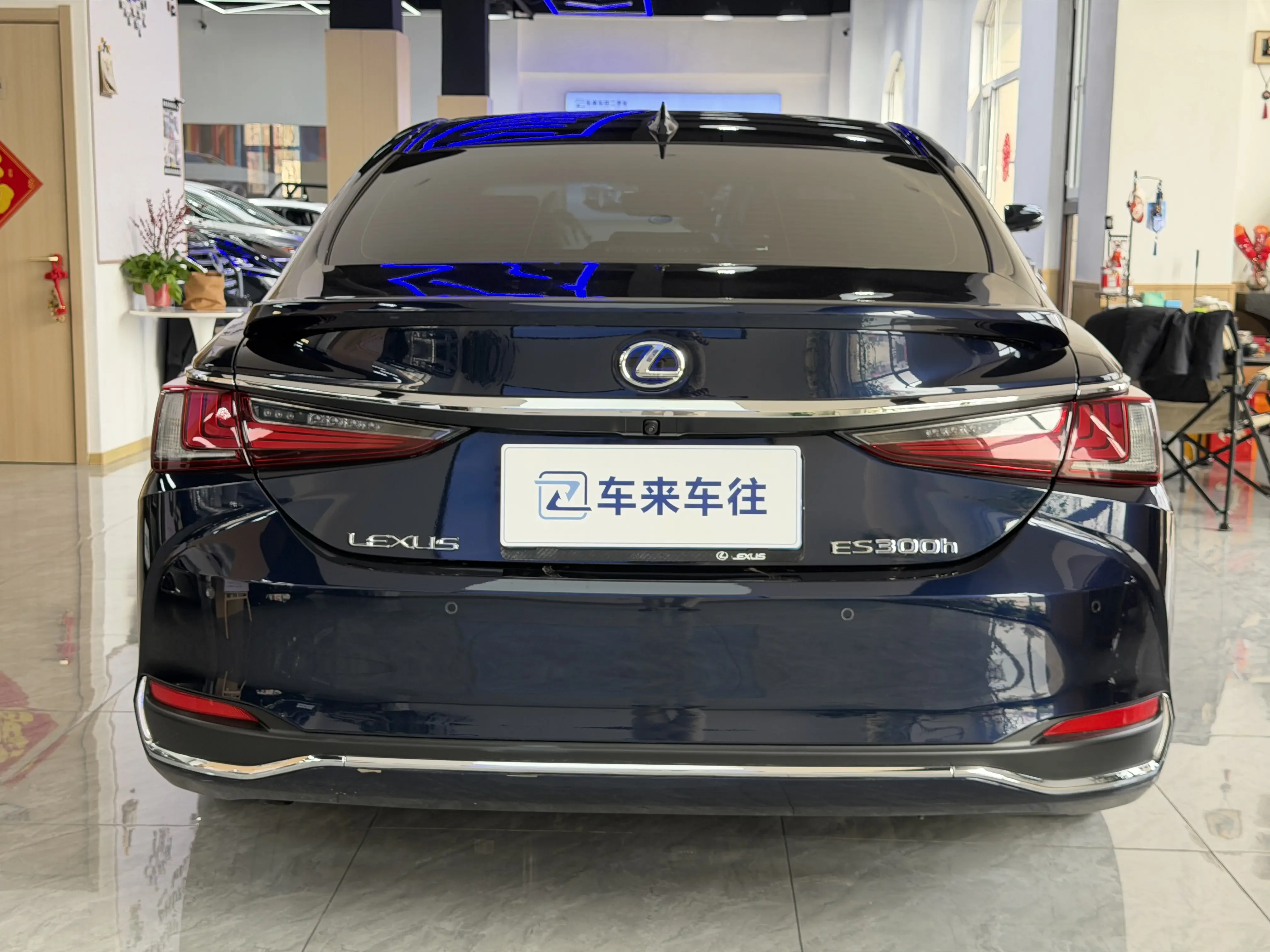 Lexus ES