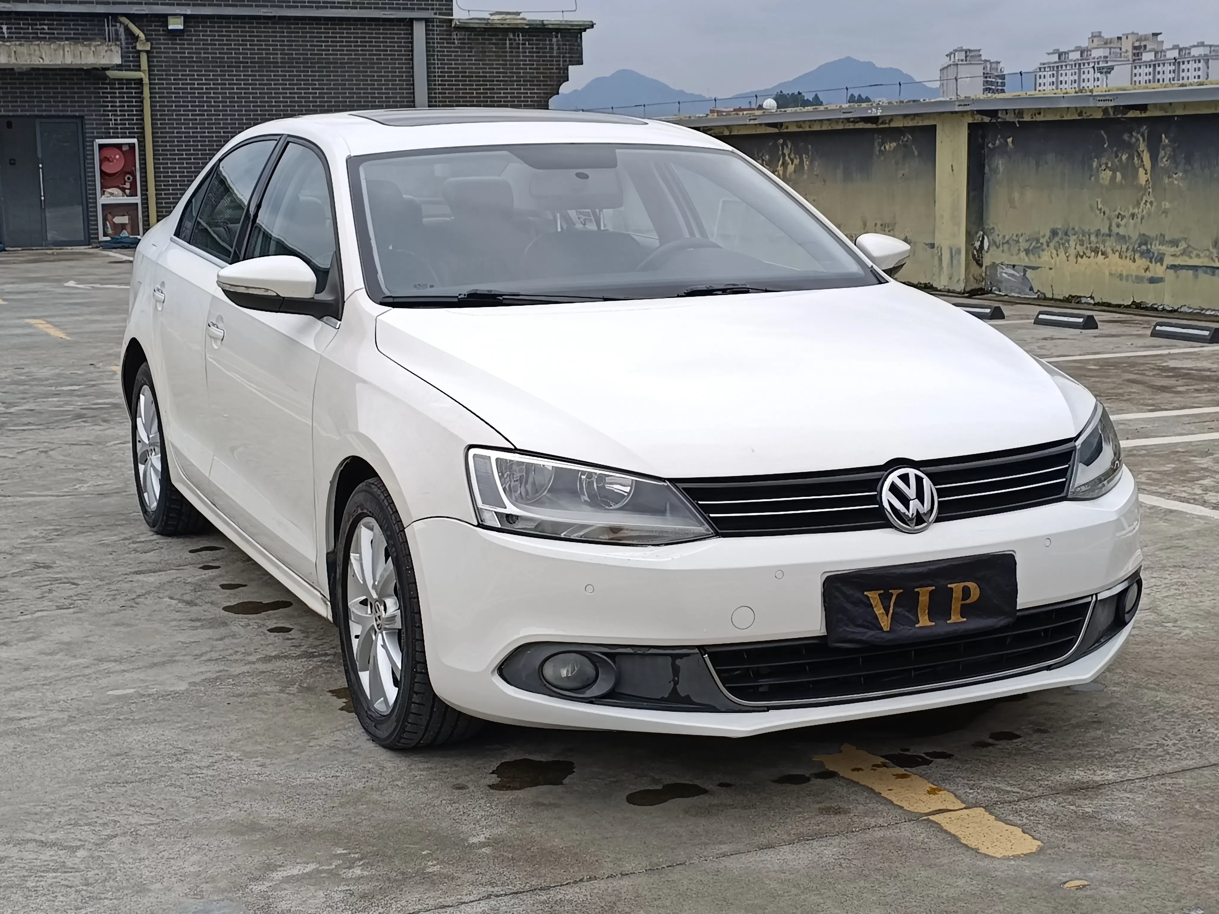 Volkswagen Sagitar