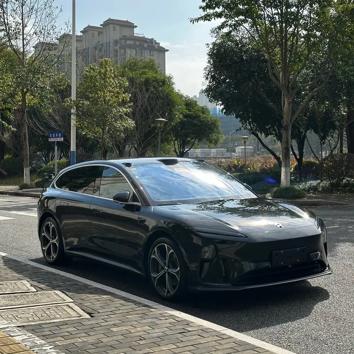 NIO ET5T