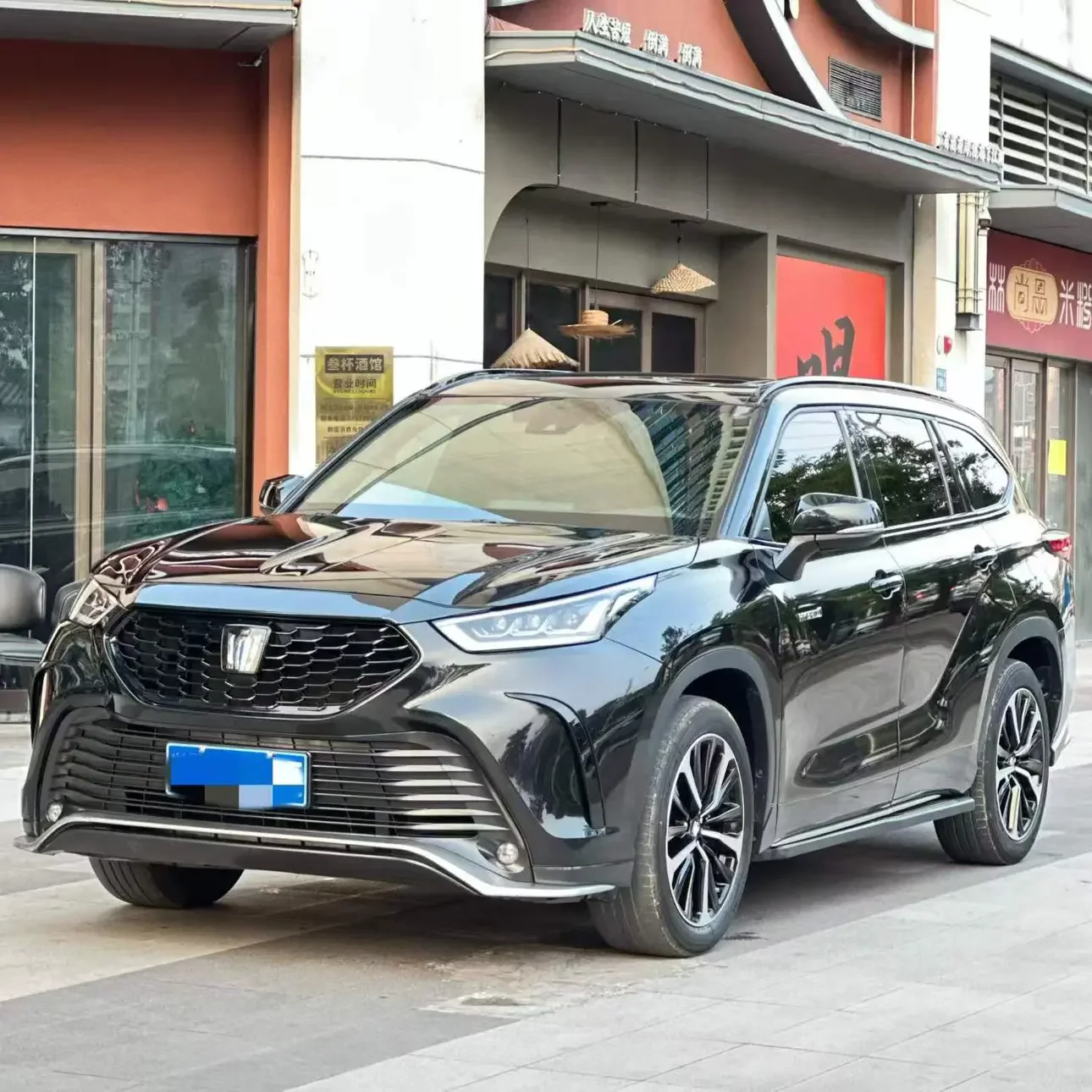 Toyota Crown Kluger
