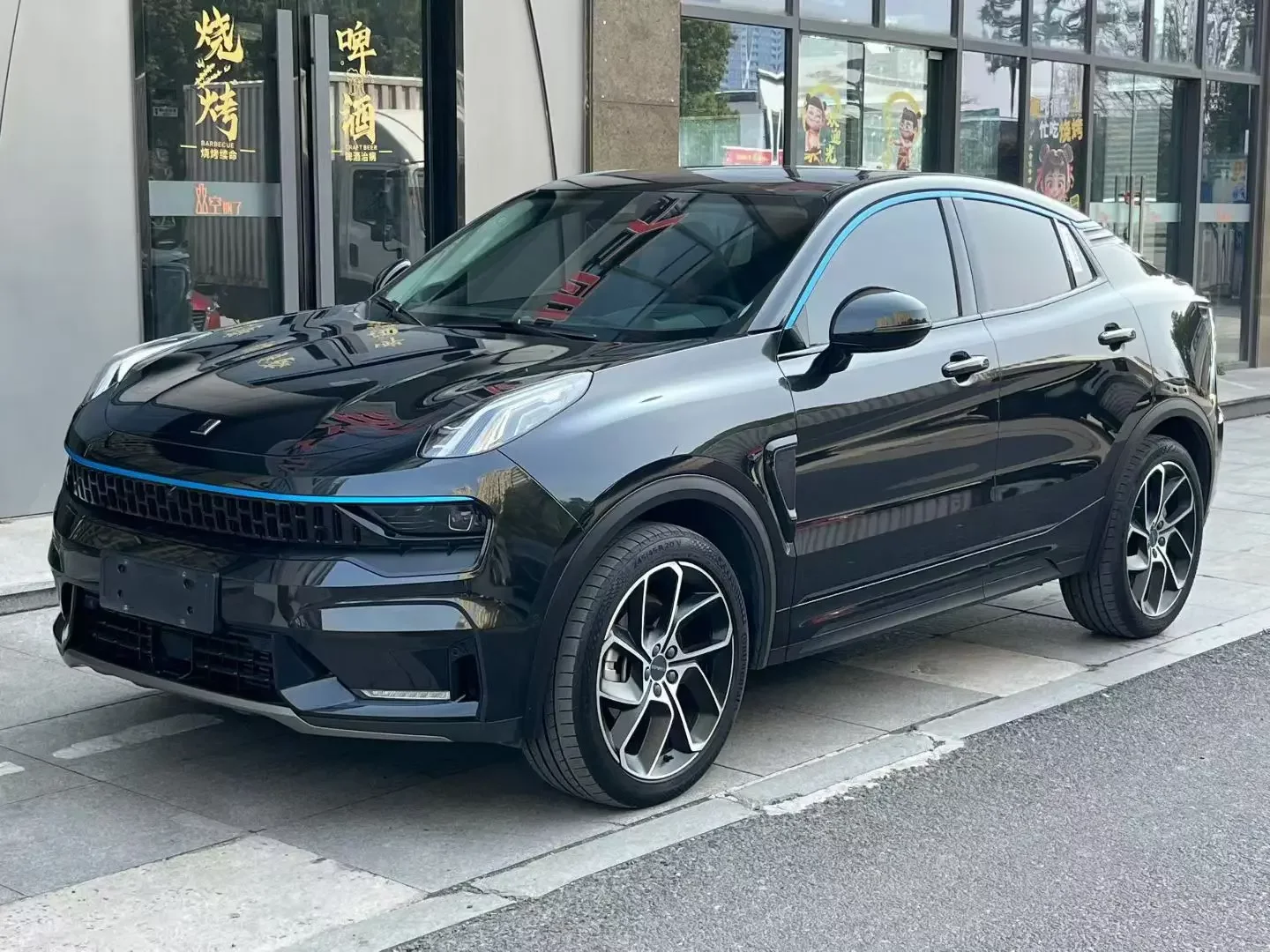 Lynk & Co 05