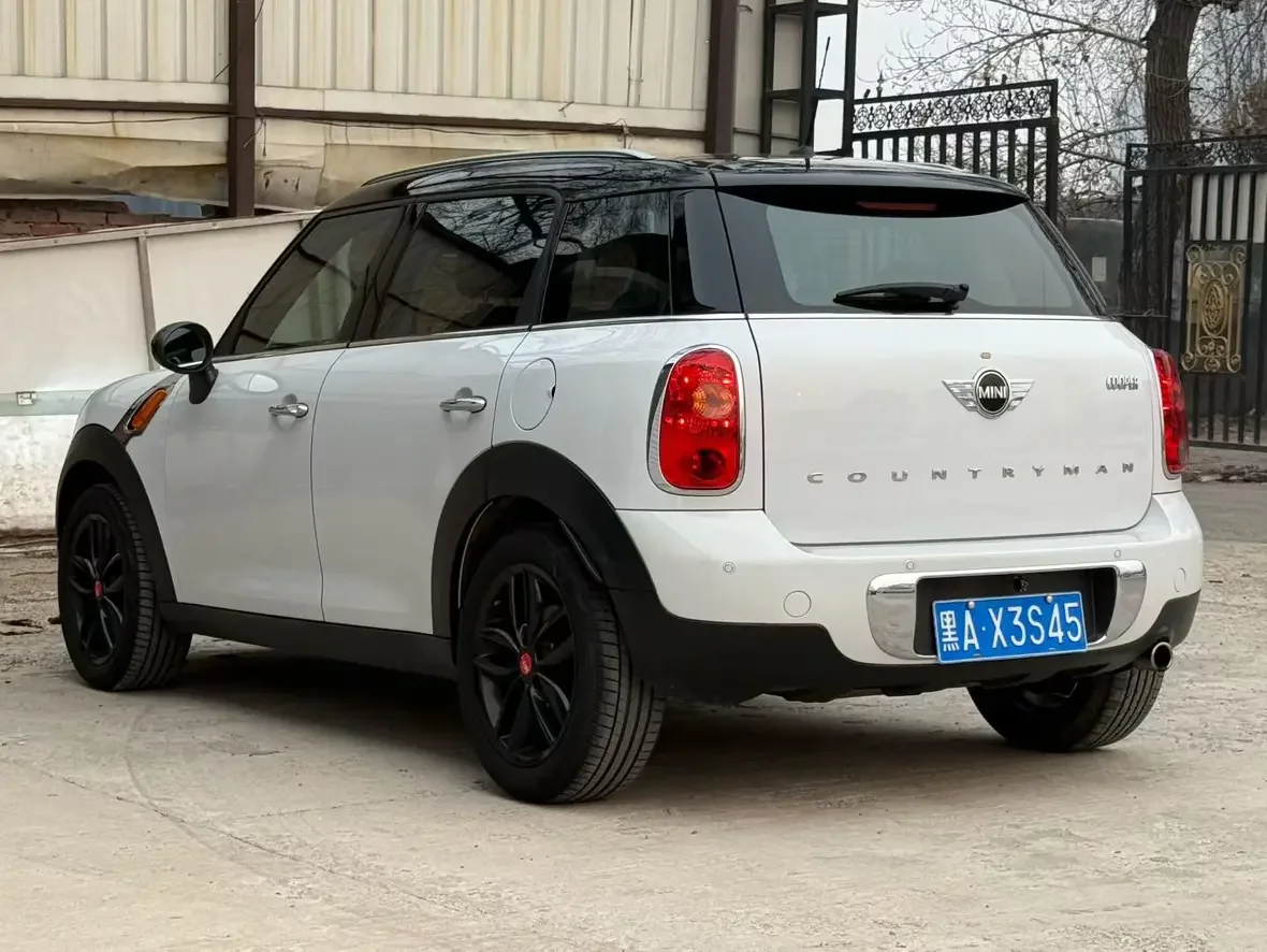 MINI COUNTRYMAN