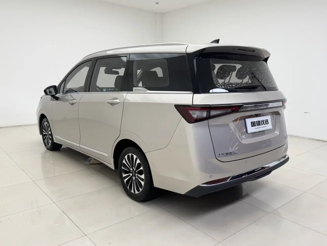 Wuling Jiachen