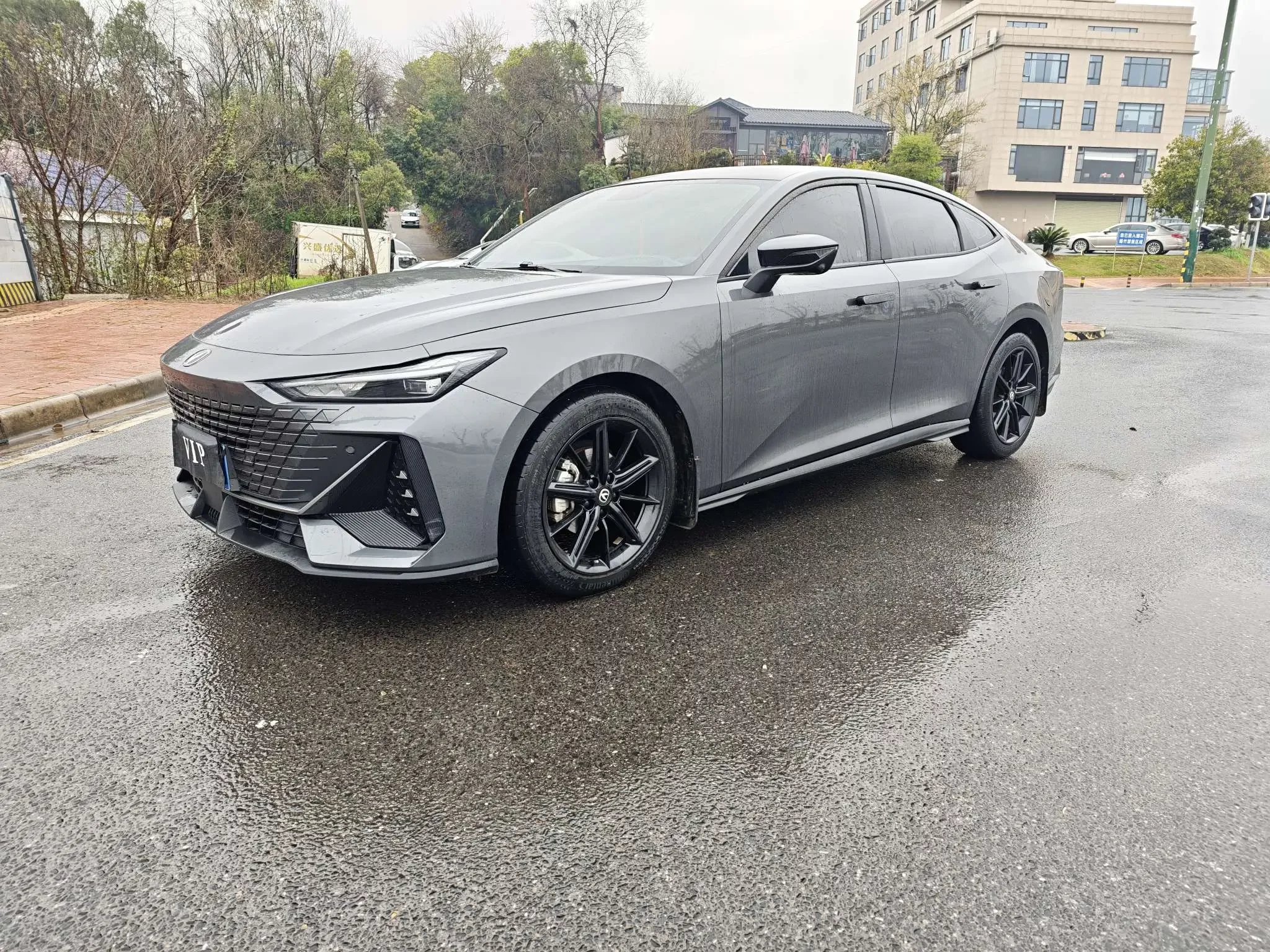 Changan UNI-V