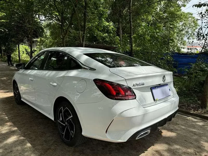MG 5