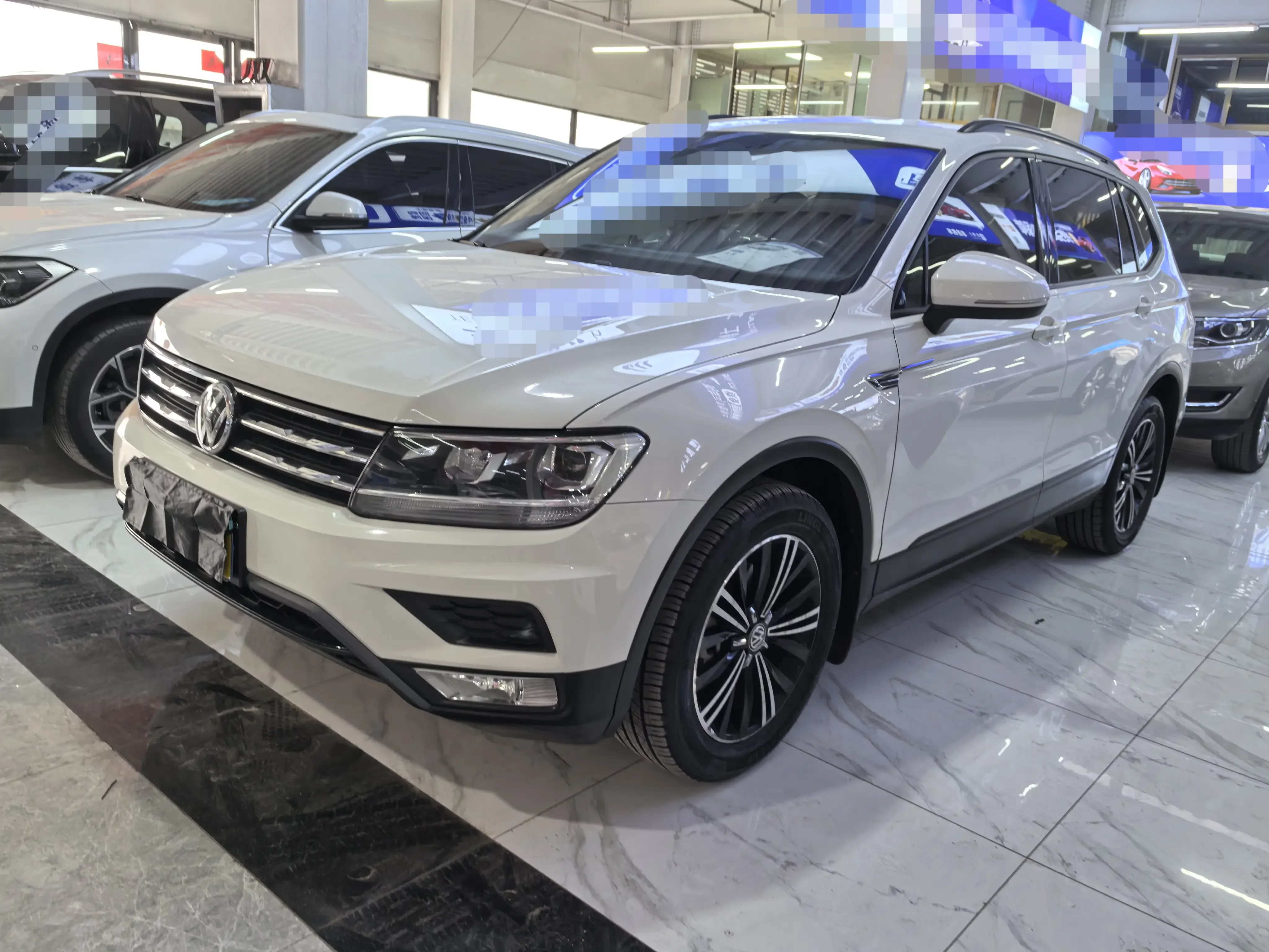 Volkswagen Tiguan L
