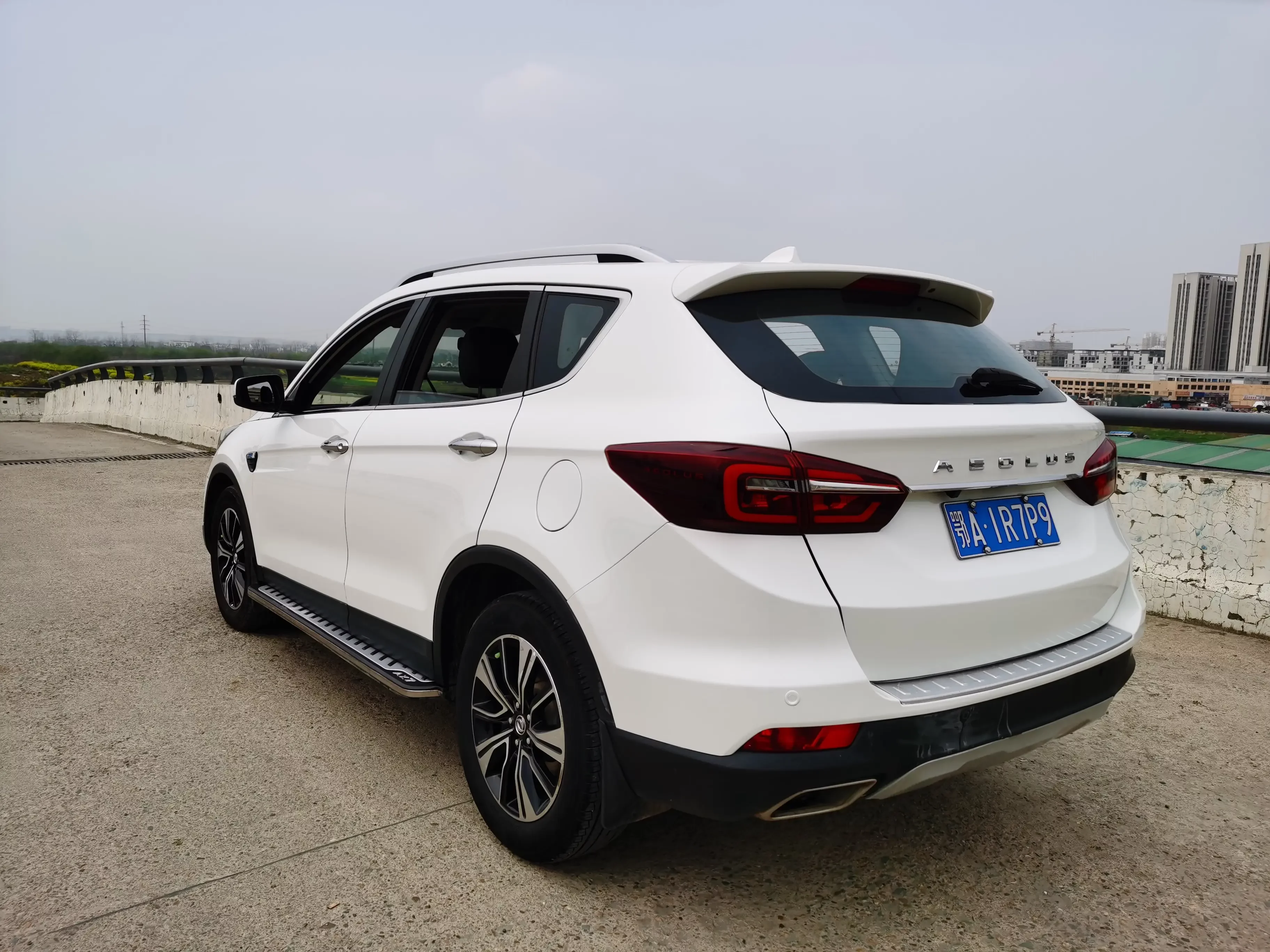 Dongfeng Fengshen AX7