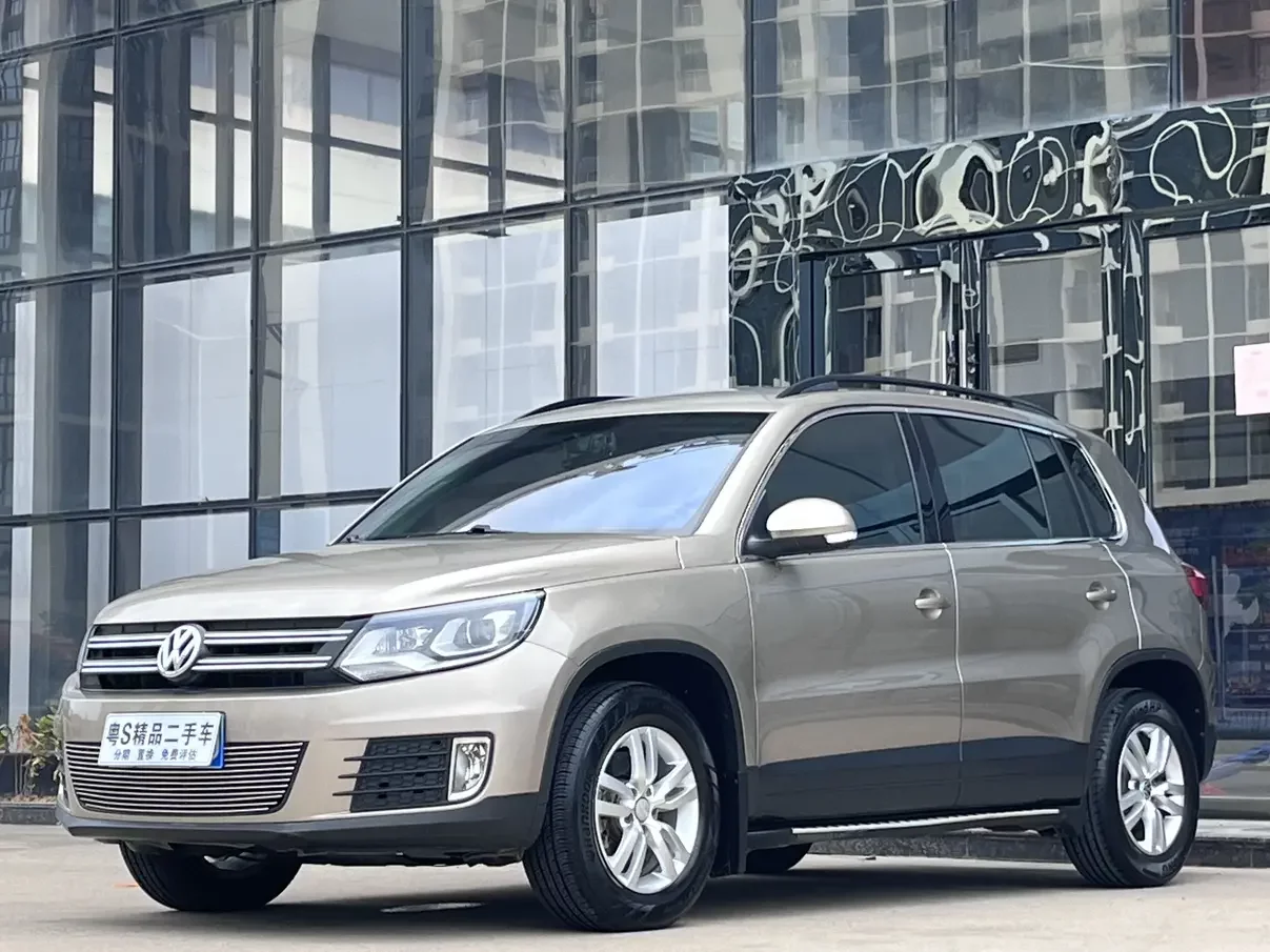 Volkswagen Tiguan (Tharu)